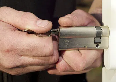 Orlando Speedy Locksmith Orlando, FL 407-548-2000 - 29-10